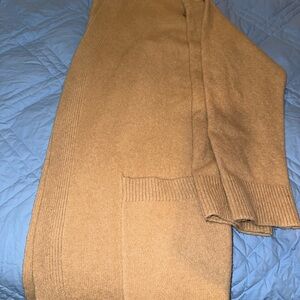 LOFT Camel Knit Accessory